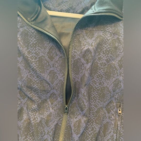 Athleta Brooklyn Bomber Zip Up Jacket Blue Python Size S - Picture 8 of 12